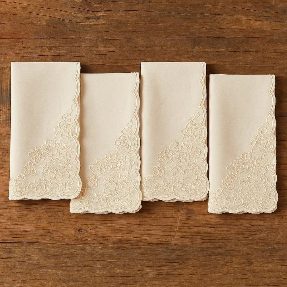 4ct Ivory and Cream Lace Linen Napkin
